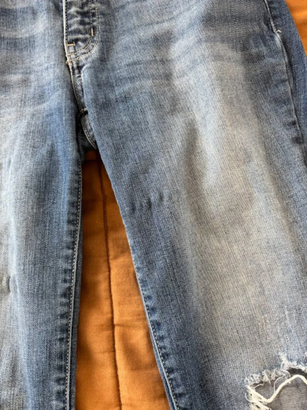 kancan distressed skinny jeans with raw hem